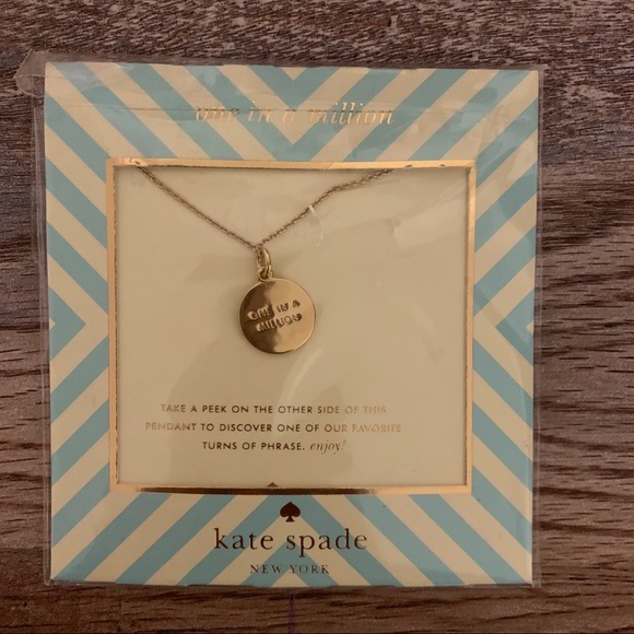 NWT Kate Spade Letter “Q” Necklace - Picture 2 of 7